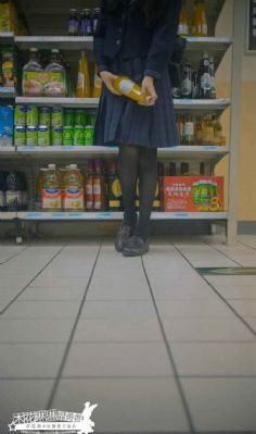 丰满大胸年轻的继牳5_BDHD在线观看